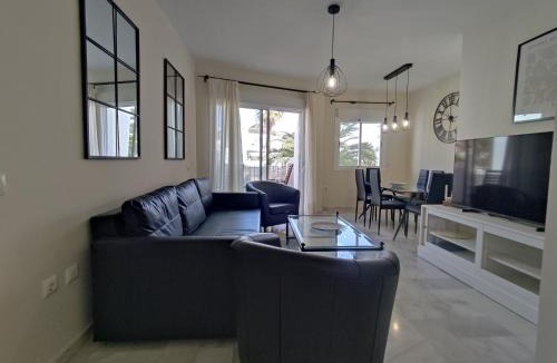 Rota Apartment | Alsol Apartaments - Las Dunas 3 Habitaciones Premium con Piscina y Jardines