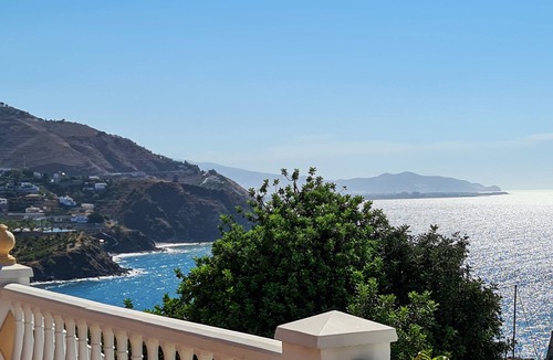 Velilla-Taramay Villa | Amazing Villa with panoramic sea views close to the sea