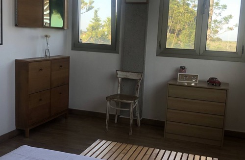 Badia Gran Ski Chalet | Amplio Chalet con Jardín Cerca de Bajadas a Calas Virgenes
