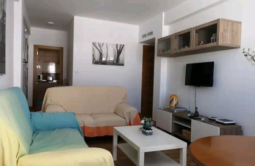 Bailen-Miraflores House | Amplio, Luminoso y Confortable; 15 Minutos del Centro
