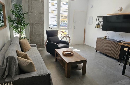 Carretera de Cadiz Apartment | Apartamento a 400 metros de la playa
