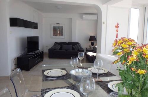 Nerja City Centre Apartment | APARTAMENTO TORRECILLA Sur NSF30 , NERJA