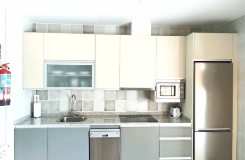 Serantes Apartment | Apartment 5 - Garden - Family