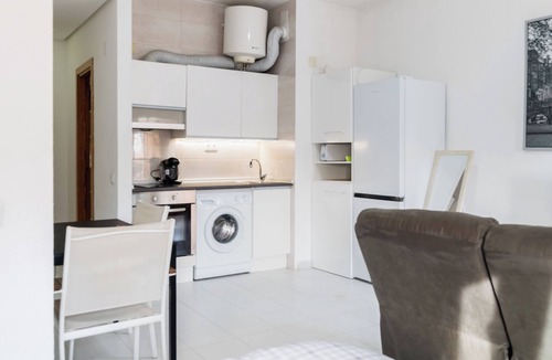 Doctor Barraquer-Grupo Renfe-Policlinico Apartment | Apartment 'A 2 minutos de la Alameda' with Wi-Fi and Air Conditioning