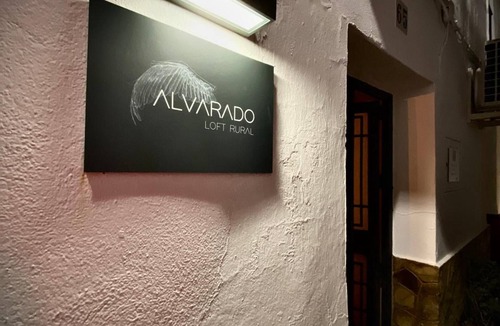Ubrique Apartment | Apartment 'Alvarado Loft' with Mountain View, Wi-Fi and Air Conditioning