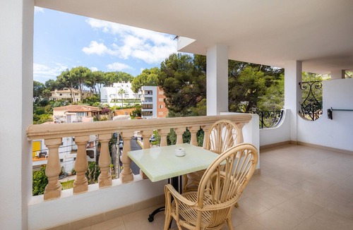 Peguera Apartment | Apartment 'Apto Con Terraza 4' with Private Terrace, Wi-Fi and Air Conditioning