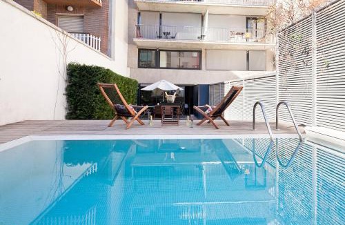 Sant Gervasi Apartment | Apartment Barcelona Rentals - Private Pool and Garden Center
