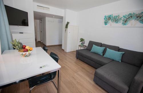 Benidorm Apartment | Apartment Carlos V - 1A Levante