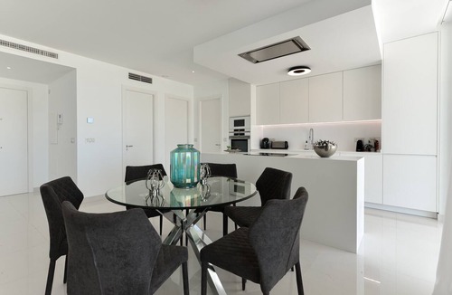 New Golden Mile Apartment | Apartment 'Cataleya 9 Duplex' with Mountain View, Wi-Fi and Air Conditioning