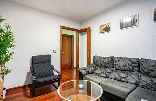 Llanes Apartment | Apartment 'Centro Y Mar En Llanes' with Sea View and Wi-Fi