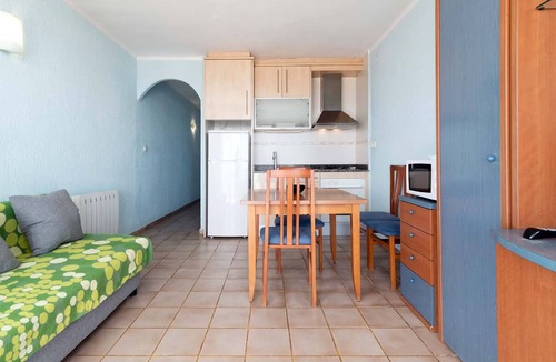 Castelldefels Apartment | Apartment 'Denis Playa 107' near the beach with sea view, Wi-Fi, balcony and terrace.