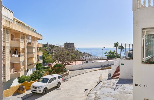 Velilla-Taramay Apartment | Apartment 'El Tesorillo' with Sea View, Wi-Fi and Air Conditioning