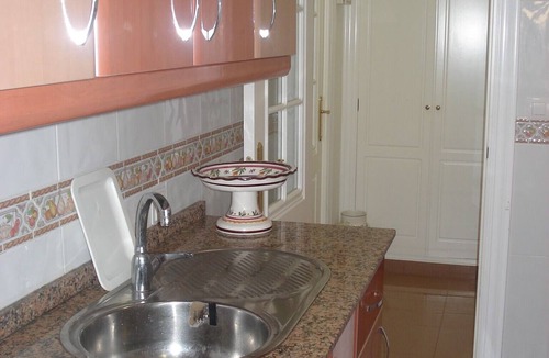 Rota Apartment | Apartment 'En Primera Linea' with Sea View, Shared Garden and Wi-Fi