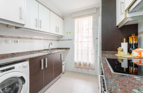 Sagunto Apartment | Apartment 'Encantador En La Playa' with Balcony, Wi-Fi and Air Conditioning