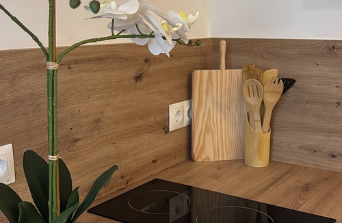 Canillas de Aceituno Apartment | Apartment with two double bedrooms and equipped kitchen