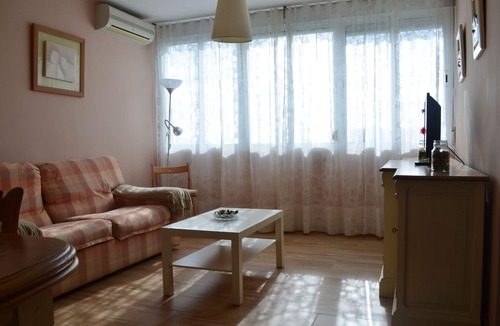 Jerez de la Frontera Apartment | APARTMENT 85 M2 - RENOVATED - 6 PEOPLE