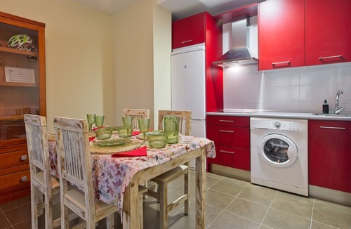 Sardon de los Frailes Apartment | Apartment 'Sardón De Los Frailes' with Lake View, Shared Pool and Wi-Fi