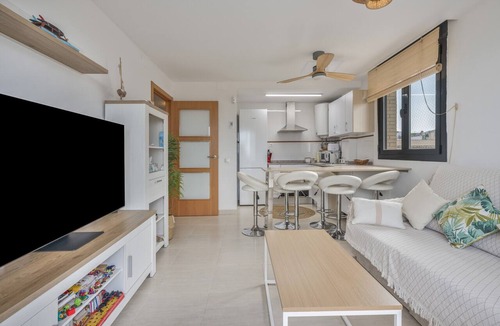 Sant Carles de la Rapita Apartment | Apartment 'Flamingos House' with Sea View, Wi-Fi and Air Conditioning