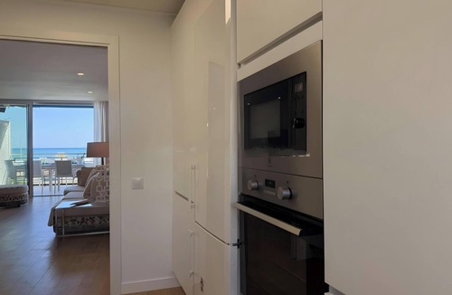 Grau i Platja Apartment | Apartment 'Gandia Tropicana Suite' with Sea Views, Wi-Fi and Air Conditioning