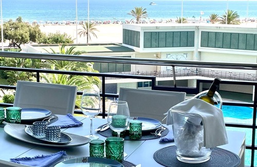 Grau i Platja Apartment | Apartment 'Gandia Tropicana Suite' with Sea Views, Wi-Fi and Air Conditioning
