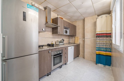 San Ildefonso Apartment | Apartment 'Granada David' with Shared Terrace, Wi-Fi and Air Conditioning
