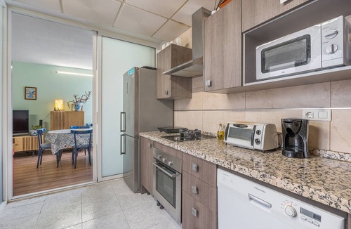 San Ildefonso Apartment | Apartment 'Granada David' with Shared Terrace, Wi-Fi and Air Conditioning