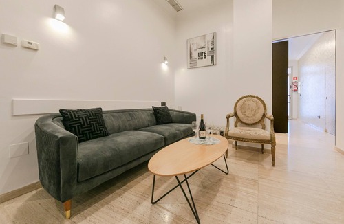 Encarnacion-Regina Apartment | Apartment 'Guadalquivir' with Wi-Fi and Air Conditioning