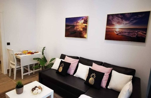 Arrecife Apartment | Apartment in Arrecife, C/Leon y Castillo. San Ginés Pond