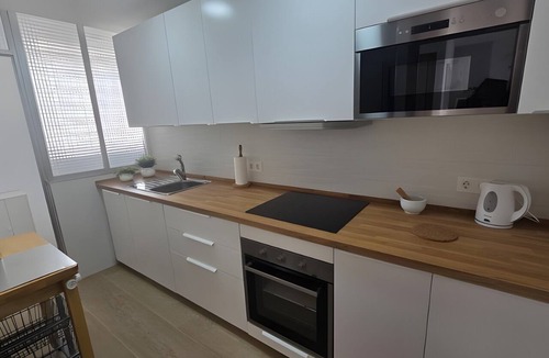 La Herradura Apartment | Apartment 'La Herradura' with Sea View, Wi-Fi and Air Conditioning