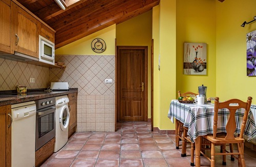 Corao House | Apartment 'La Viña 8' with Wi-Fi
