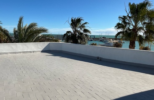 Benicarlo Apartment | Apartment located in front of the fishing port of Benicarló.