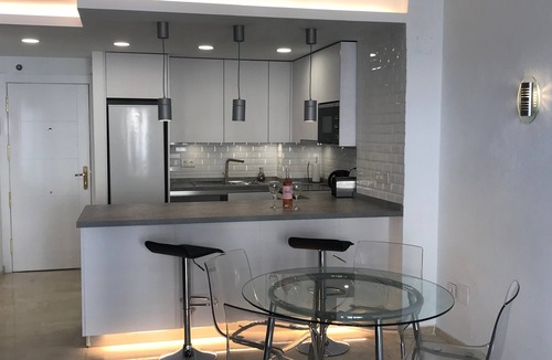 Estepona Apartment | Apartment 'Modern Marina Apt Fantastic' with Sea View, Wi-Fi and Air Conditioning