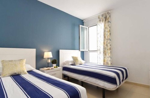 Playa de Arinaga Apartment | Apartment Modern New Apartment Arinaga 2B in Arinaga - 5 persons, 3 bedrooms