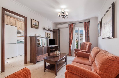Valverde del Camino Apartment | Apartment 'Pepita Feria' with Balcony, Wi-Fi and Air Conditioning
