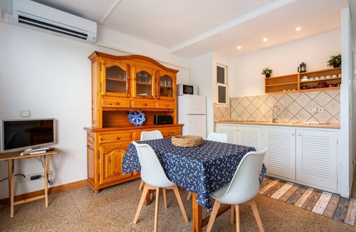 Es Pujols Apartment | Apartment 'Pujols 16' with Balcony and Air Conditioning