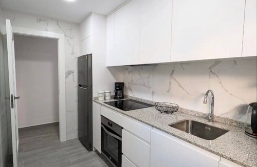 Torrevieja Apartment | Apartment 'Retiro del Mar' with Wi-Fi and Air Conditioning