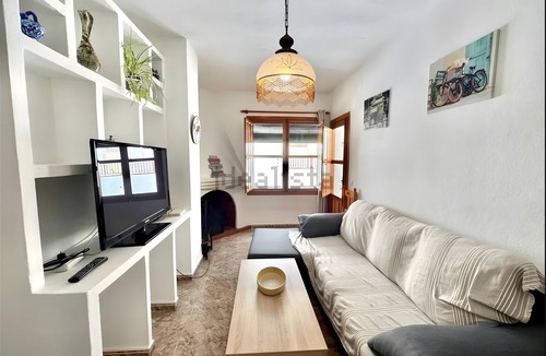 Trevelez Apartment | Apartment 'Rey Melchor' with Mountain View, Private Terrace and Wi-Fi
