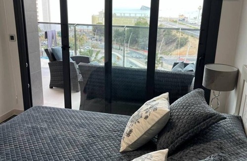 Benidorm Apartment | Apartment 'Sunset Waves' with Sea View, Wi-Fi and Air Conditioning
