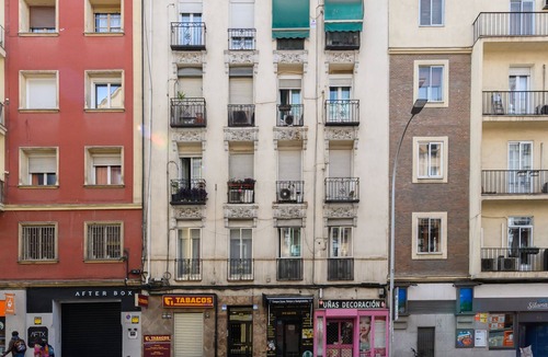 Prosperidad Apartment | Apartment with 2 bedrooms, 2 bathrooms and sofa bed – ideal for families in Madrid CAR1012