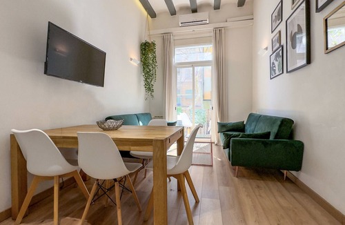 El Parc i la Llacuna del Poblenou Apartment | Aqua Apartment by Olala Homes