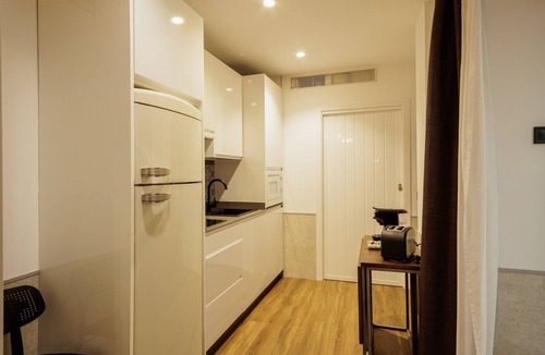 Museo Apartment | Arenal Seville Apartment: 2 Bedrooms, Pool, Wheelchair Access
