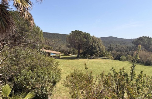 Macanet de Cabrenys Condo | At the foot of the Pyrenees