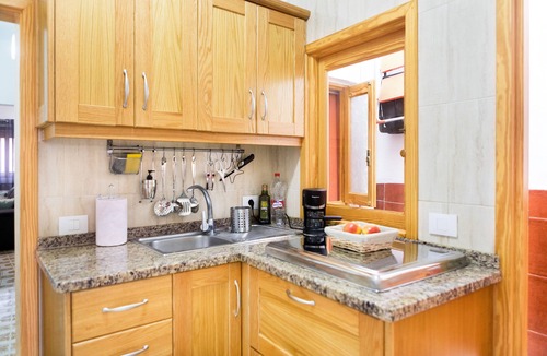 San Andres House | Aunt Julia's house. Family house with two floors. Maximum 5 people