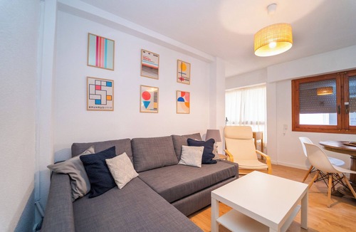 Alicante City Centre Apartment | Authentic Alicante: Central Apartment Near the Beach