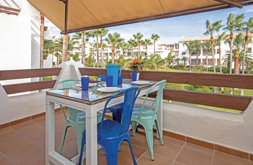 New Golden Mile Apartment | Awesome apartment in Estepona with WiFi