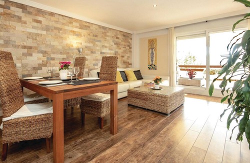 New Golden Mile Apartment | Awesome apartment in Estepona with WiFi