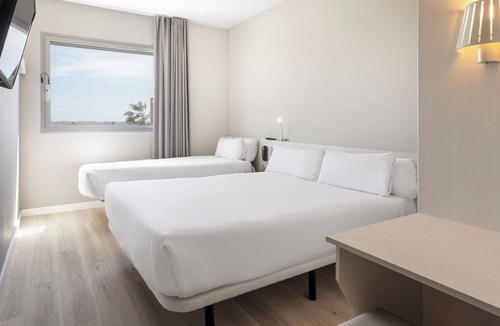Viladecans Hotel | B&B Hotel Barcelona Viladecans