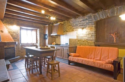 Vilaframil Apartment | Balcón de Oscos, Apartamentos Rurales en la Asturias más auténtica