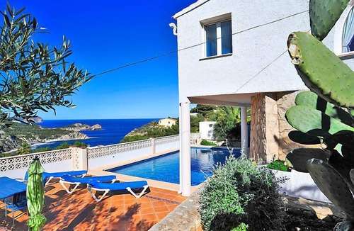 Cap de la Nau House | Balcon Al Mar by Interhome