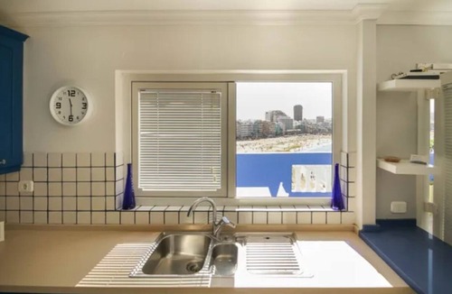 Las Palmas de Gran Canaria Apartment | Beachfront Apartment Las Canteras Beach La Puntilla Area